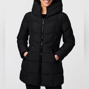 Bernardo Black Quilted Puffer Coat with Hood